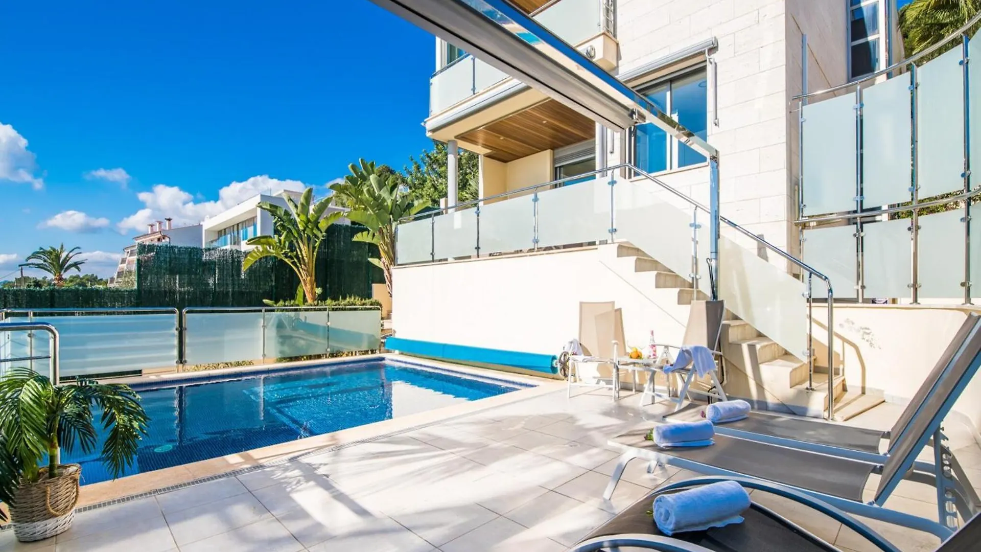 Tatil Evi Stunning Villa With Private Terrace Alcanada