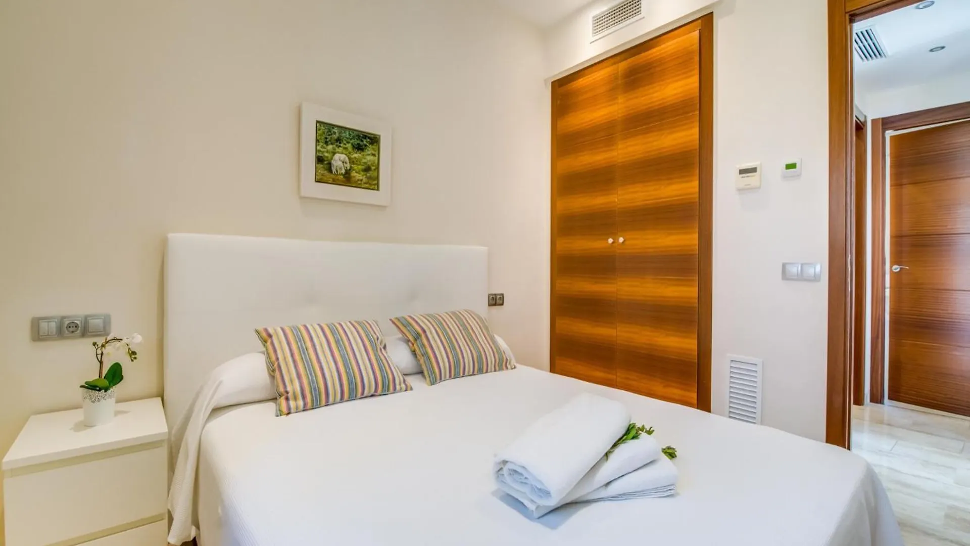 Tatil Evi Stunning Villa With Private Terrace Alcanada İspanya