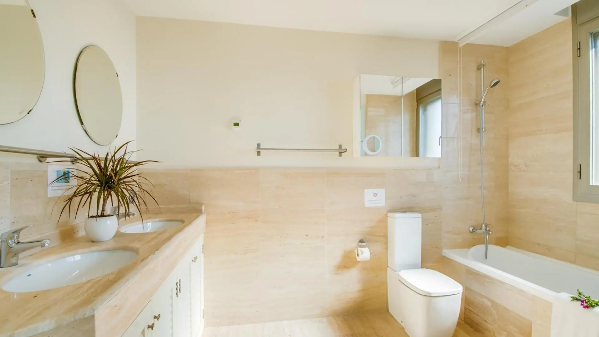 Tatil Evi Stunning Villa With Private Terrace Alcanada İspanya
