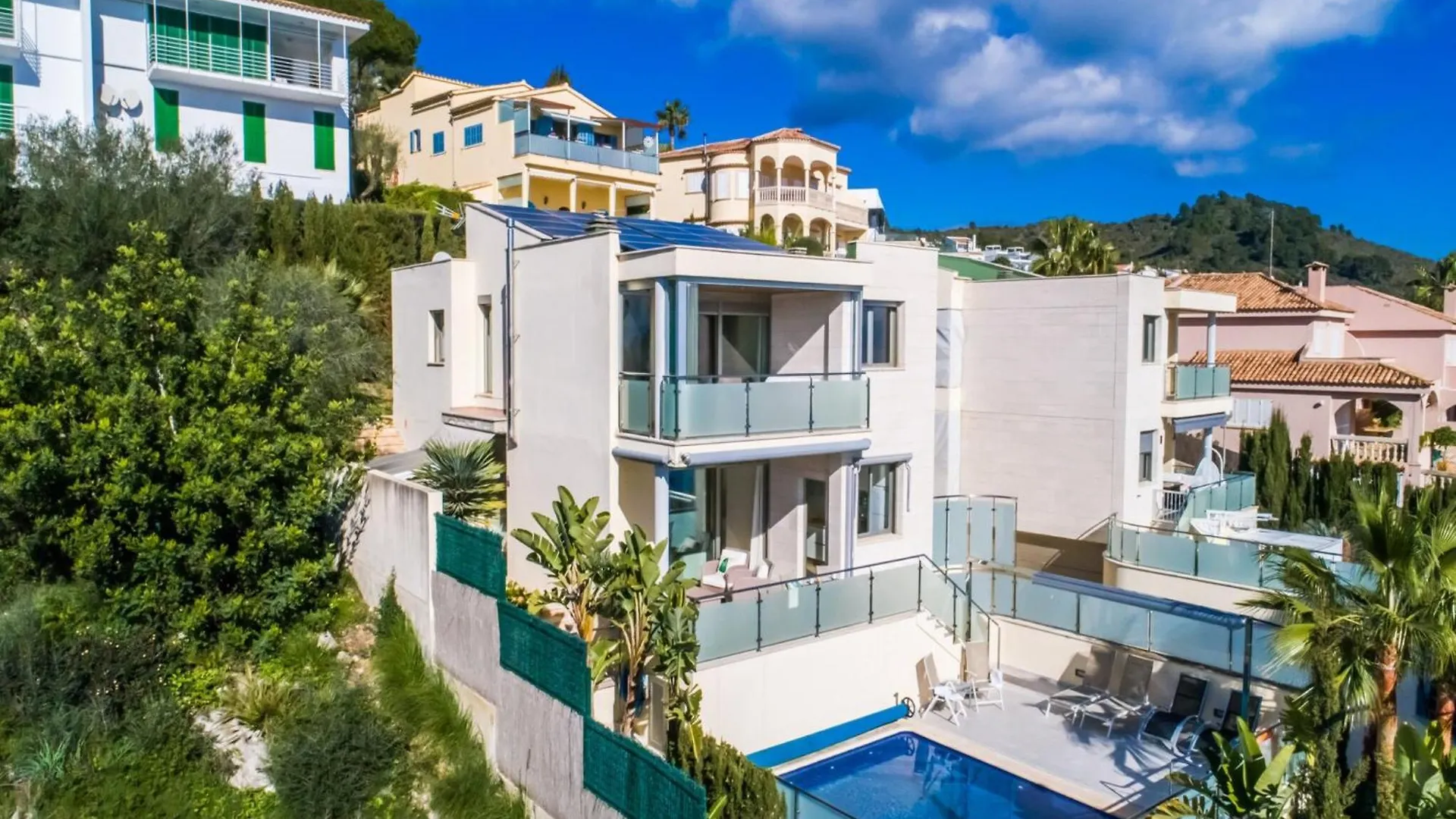 Stunning Villa With Private Terrace Alcanada Tatil Evi